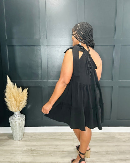 the cutest black dress. wedding black dress. beach dress. all black party. 